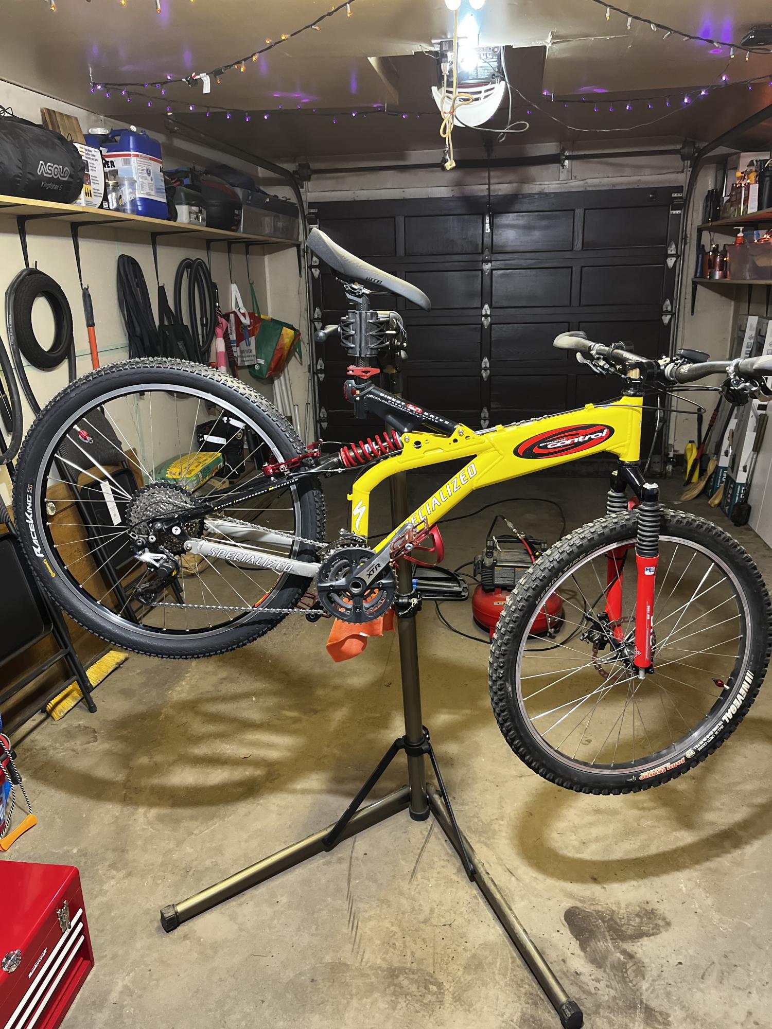 1997 Specialized Ground Control Yellow or Gold