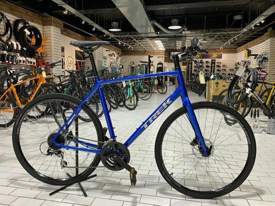 2024 Trek FX 2 Disc Blue