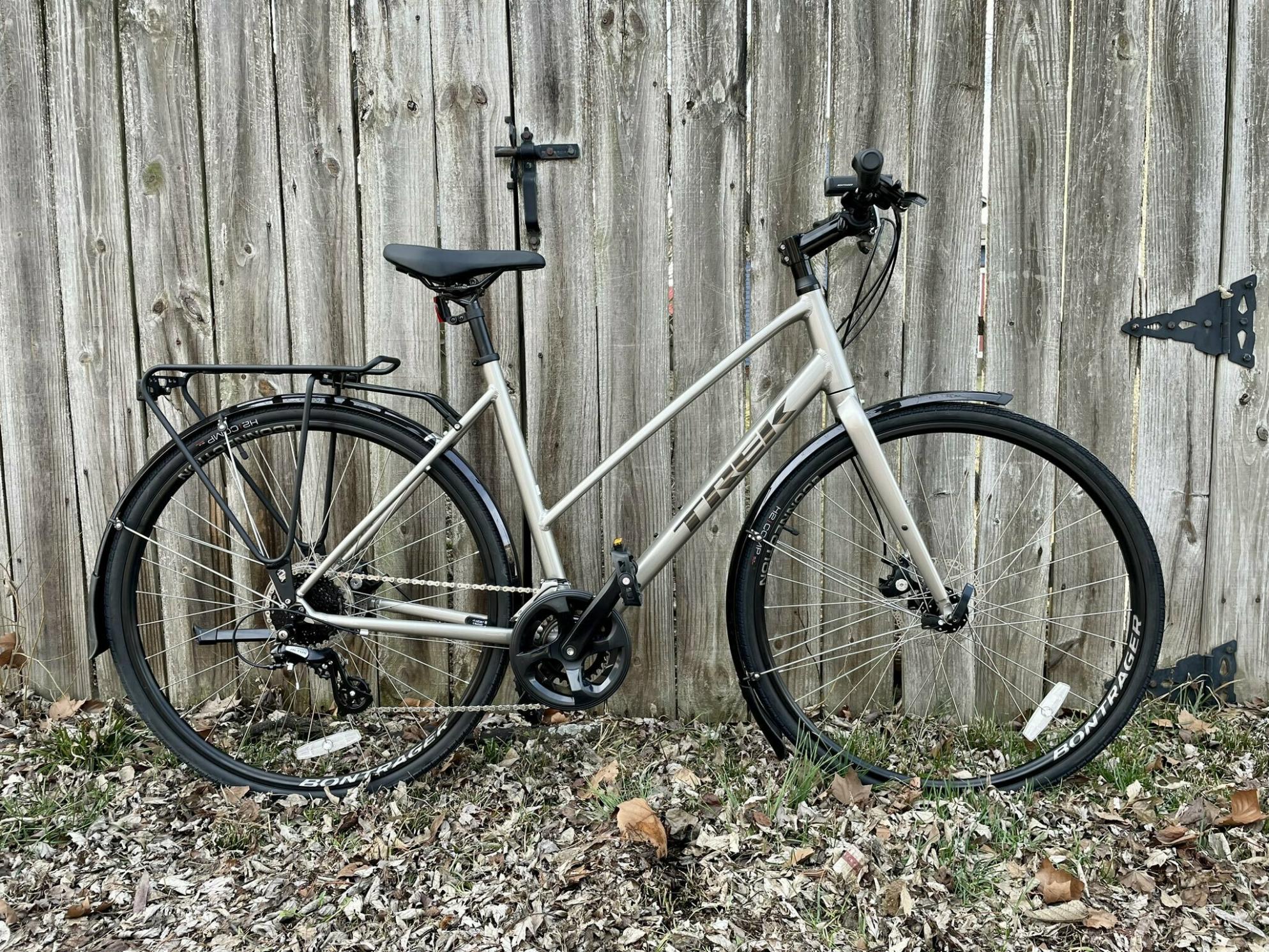 2023 Trek FX 1 Disc Stagger Silver, gray or bare metal