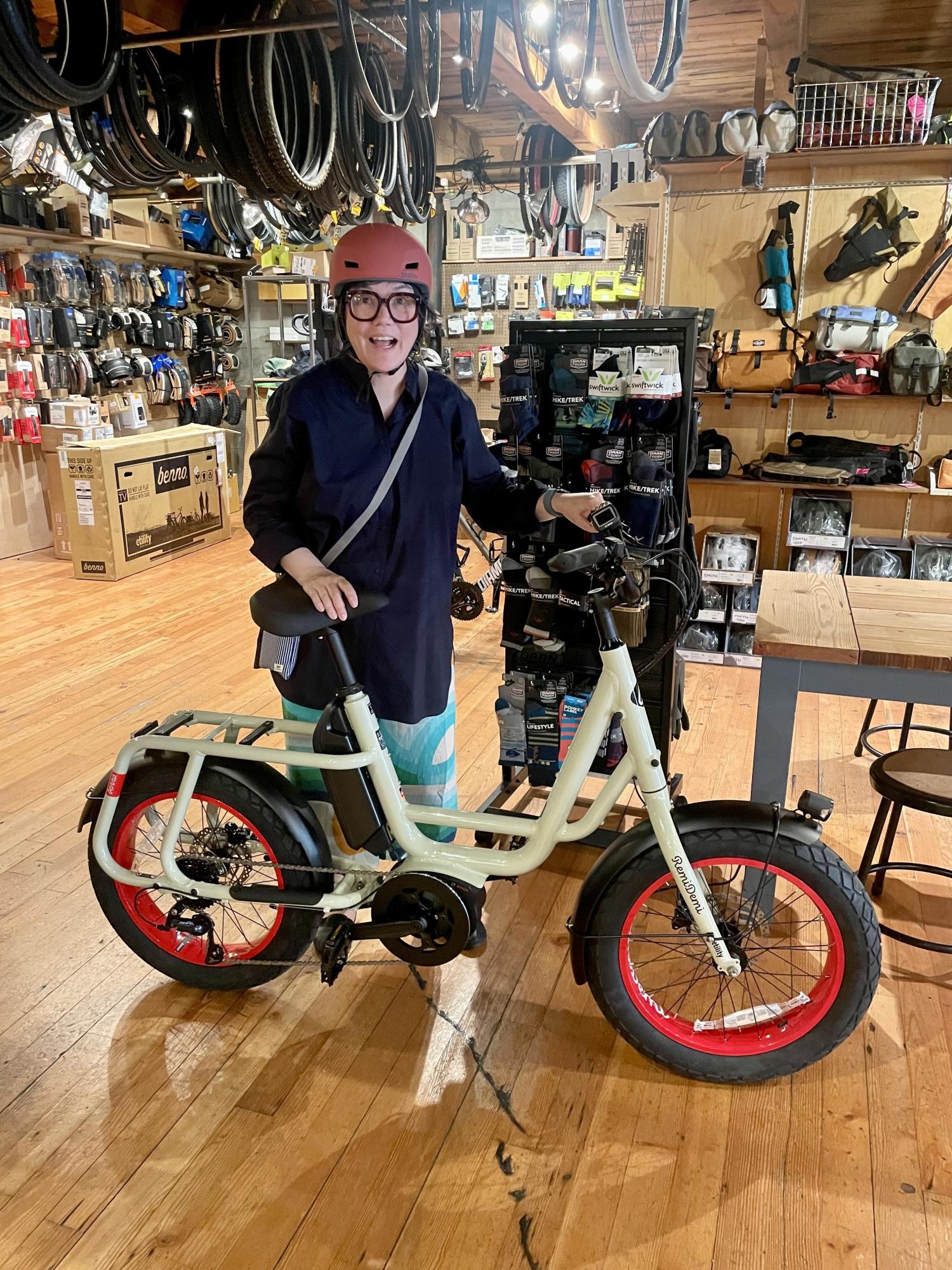 2024 Benno Remi Demi White and Red