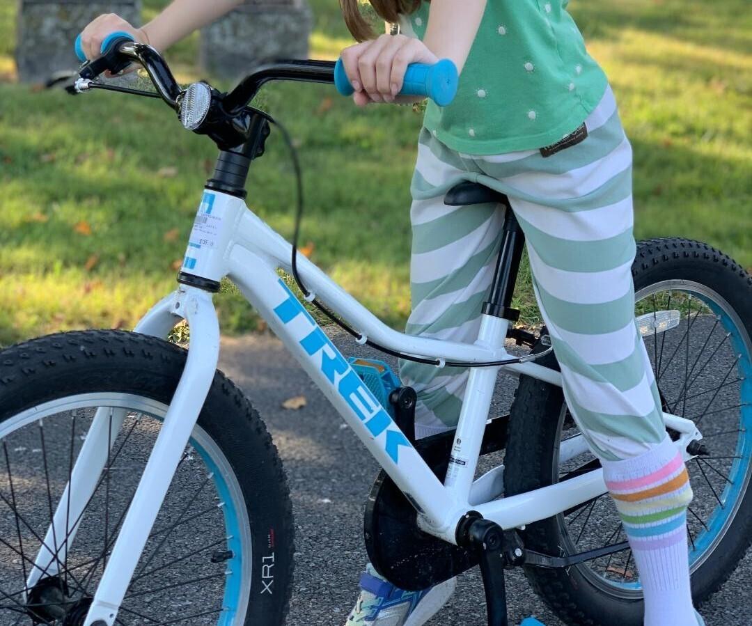 2022 Trek precaliber 20 White