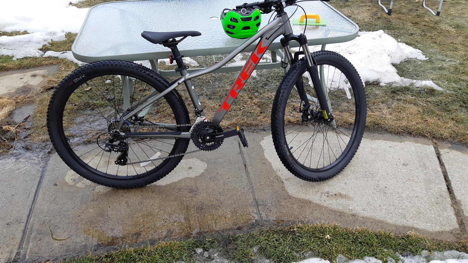 2020 Trek Marlin 4 Silver, gray or bare metal