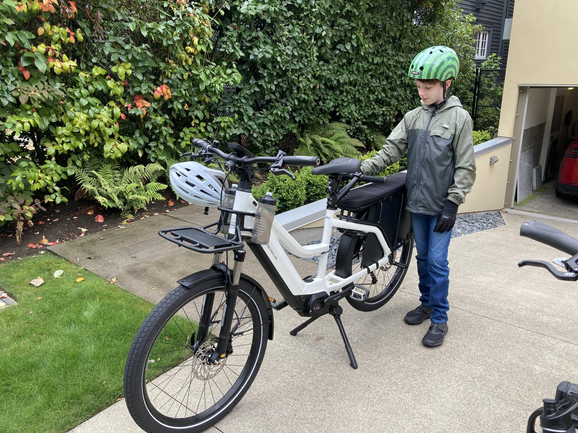 2021 Riese & Müller White