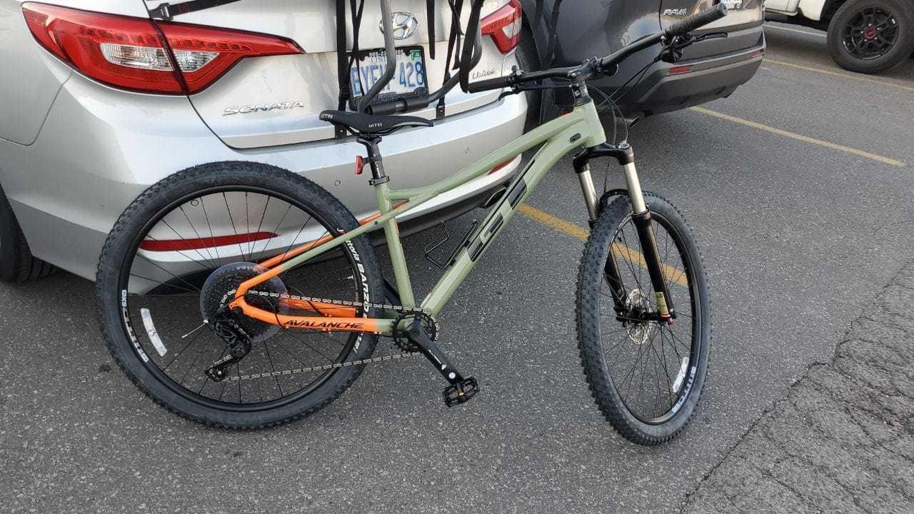 2021 GT Bicycles 38675206397 Green and Orange