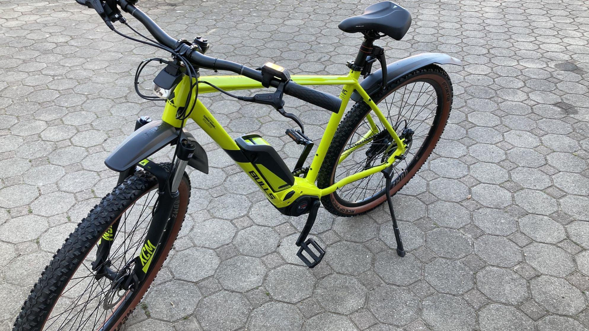 2022 BULLS Bikes Green and Yellow or Gold