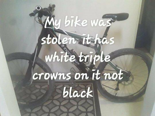 2022 Jamis 17 inch frame Black and Green