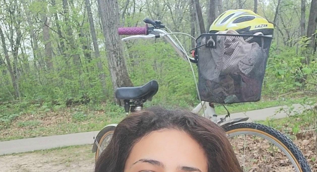 2020 Schwinn Supreme cruiser White