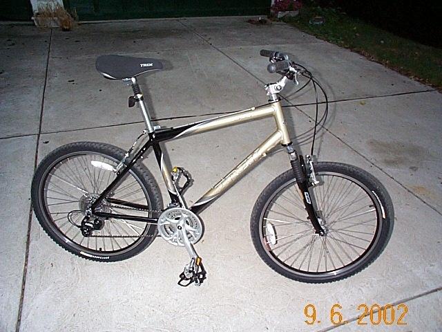 2002 Trek Navigator  Black