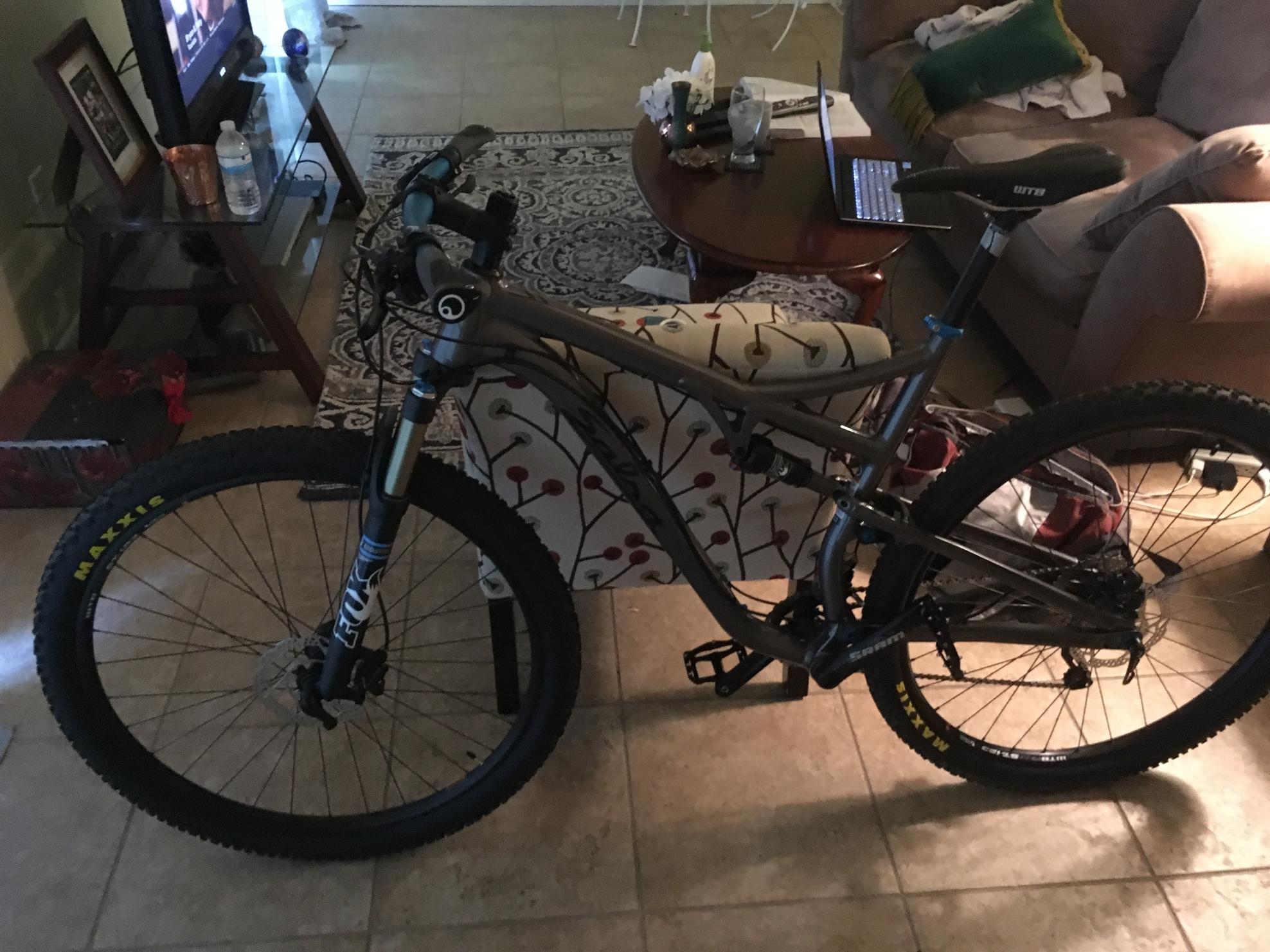 2015 Salsa Spearfish 3 Silver or Gray and Blue