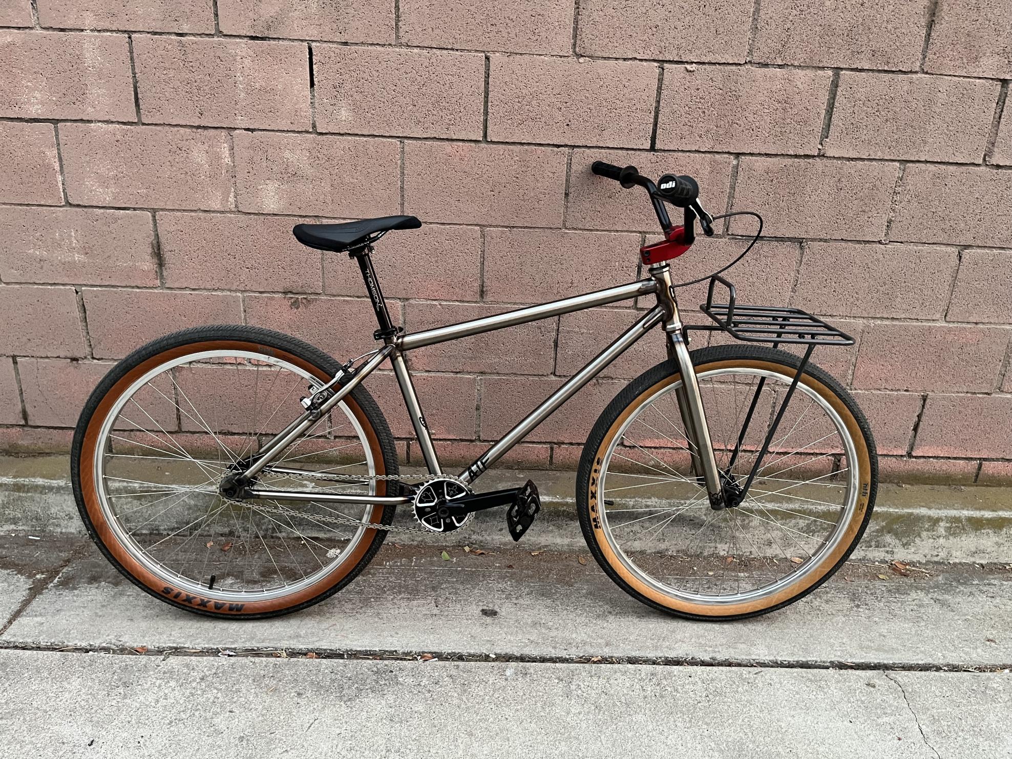 2023 S&M Atf 26” Silver, gray or bare metal