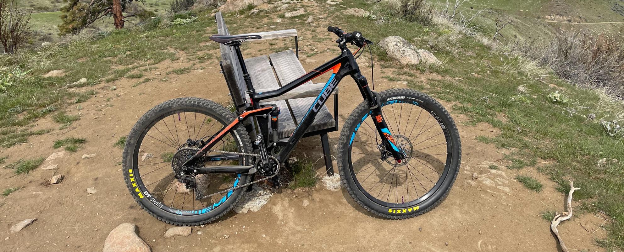 2017 Cube Stereo Black, Blue, and Orange