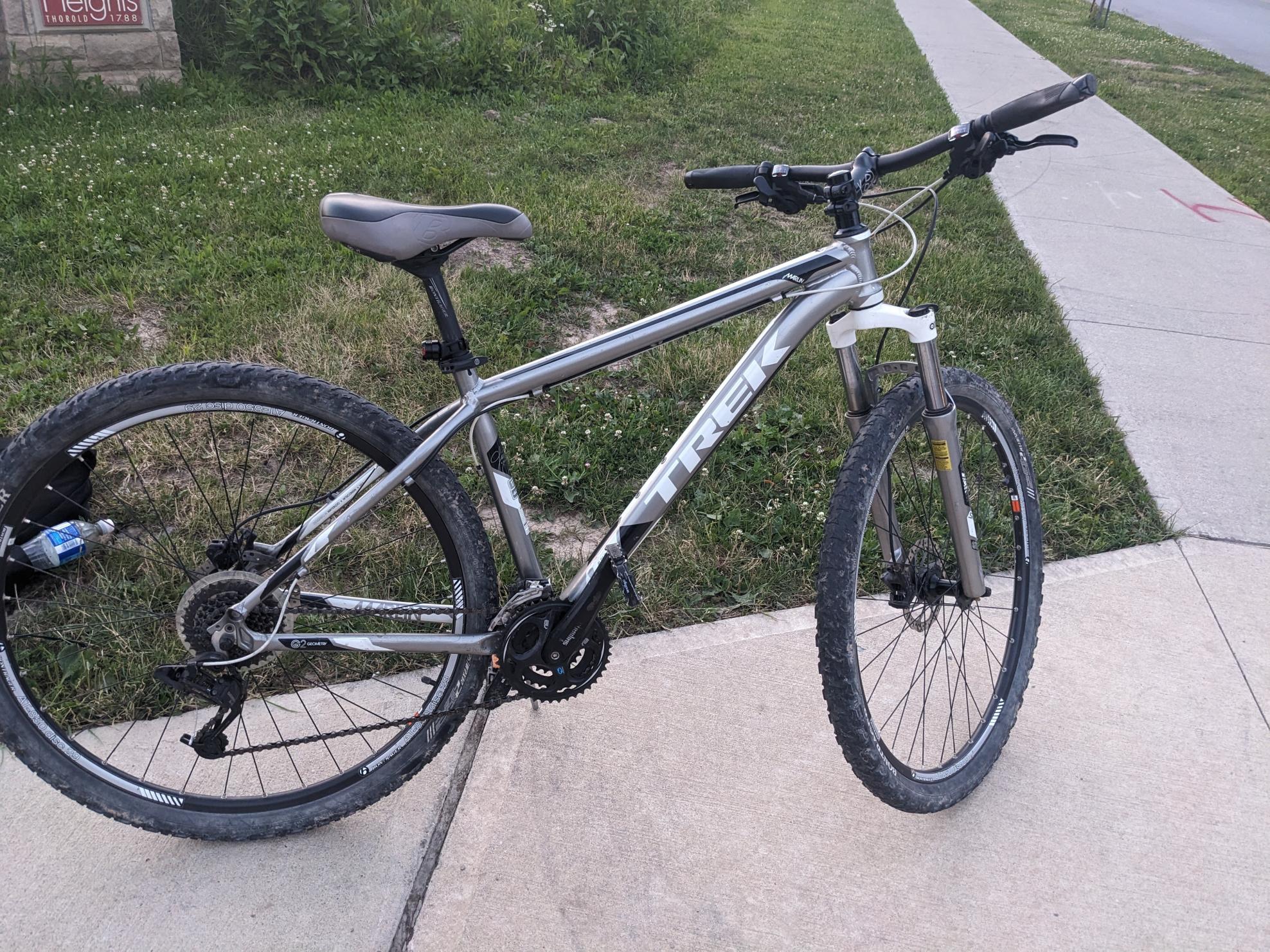 2022 Trek Marlin Gary Fischer Silver, gray or bare metal