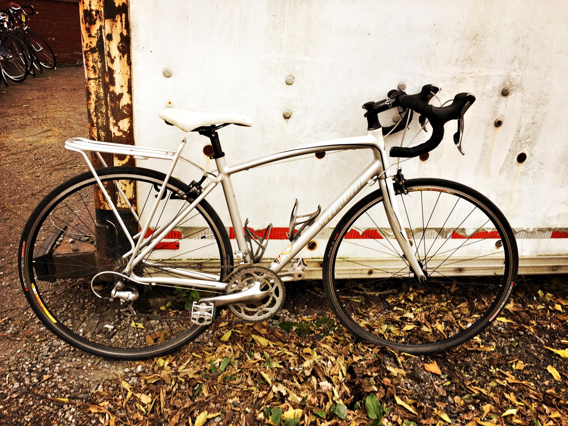 Specialized Dolce Elite Silver or Gray