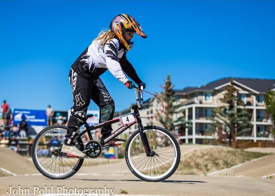 Free Agent Expert Black and Red