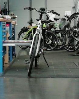 2022 Velo de Ville trapezoid frame 