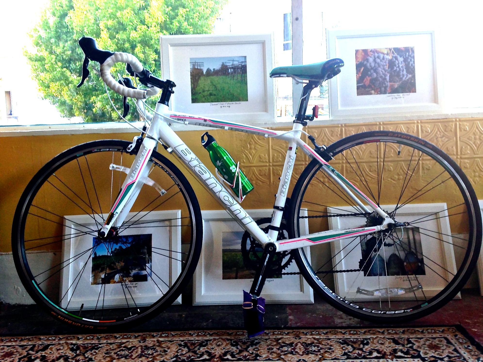 2014 Bianchi Via Nirone Dama Sora Compact  White