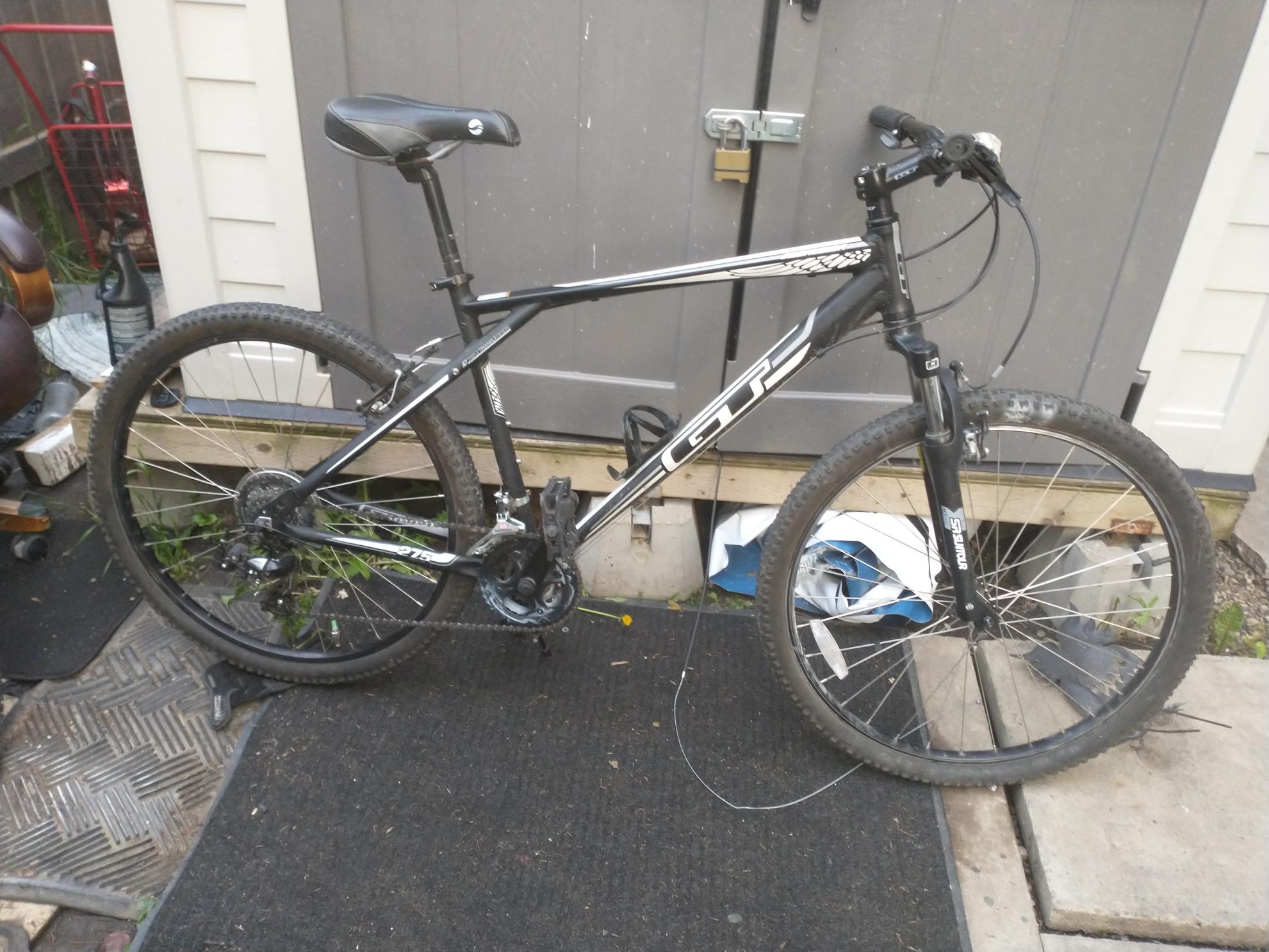 2015 GT Bicycles Aggressor Black and White