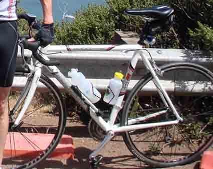 2001 Trek 2300  White