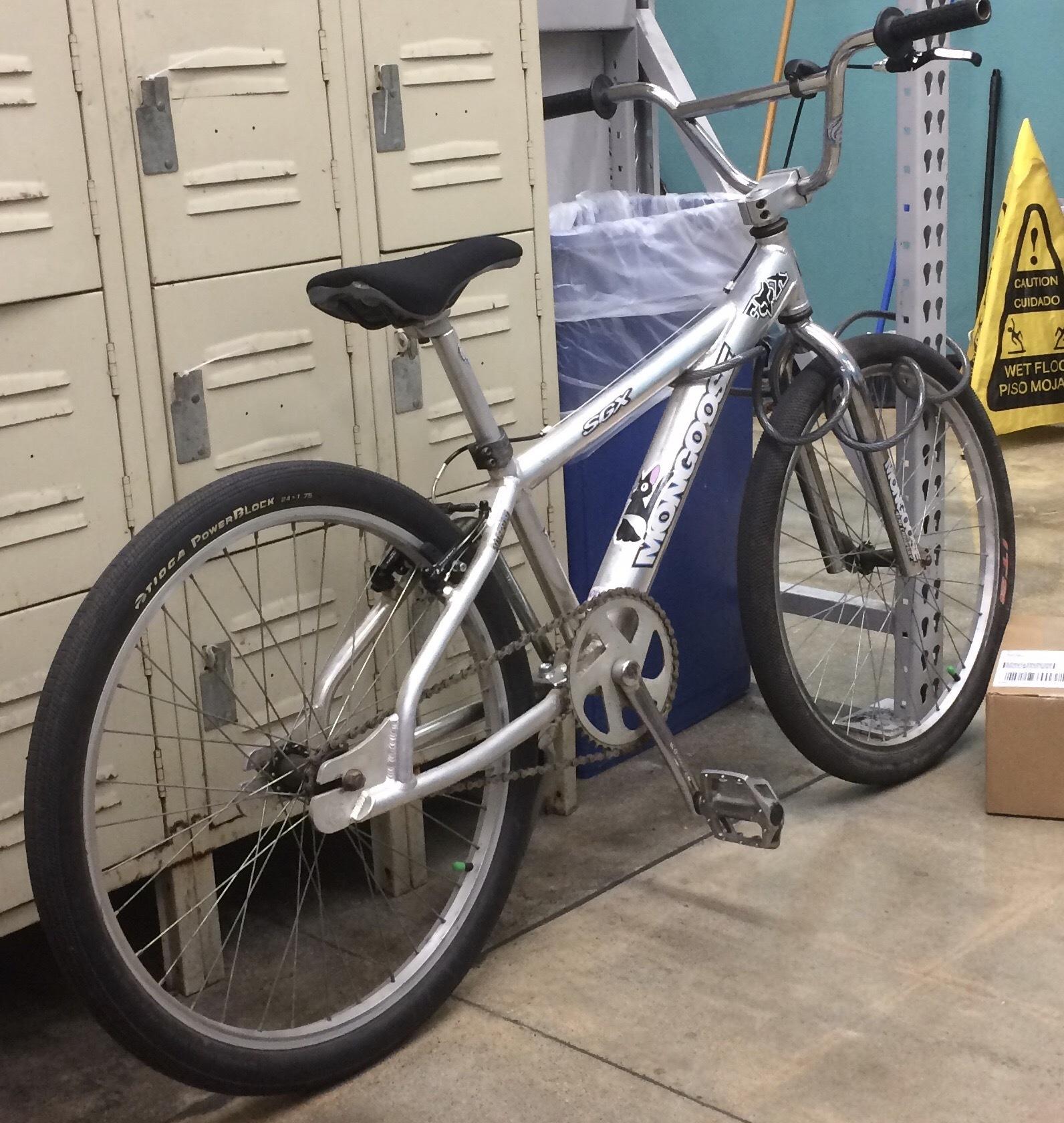 Mongoose SGX Silver or Gray
