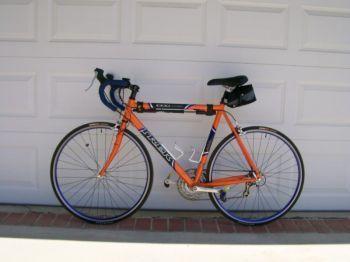 2001 Trek 1000  Black