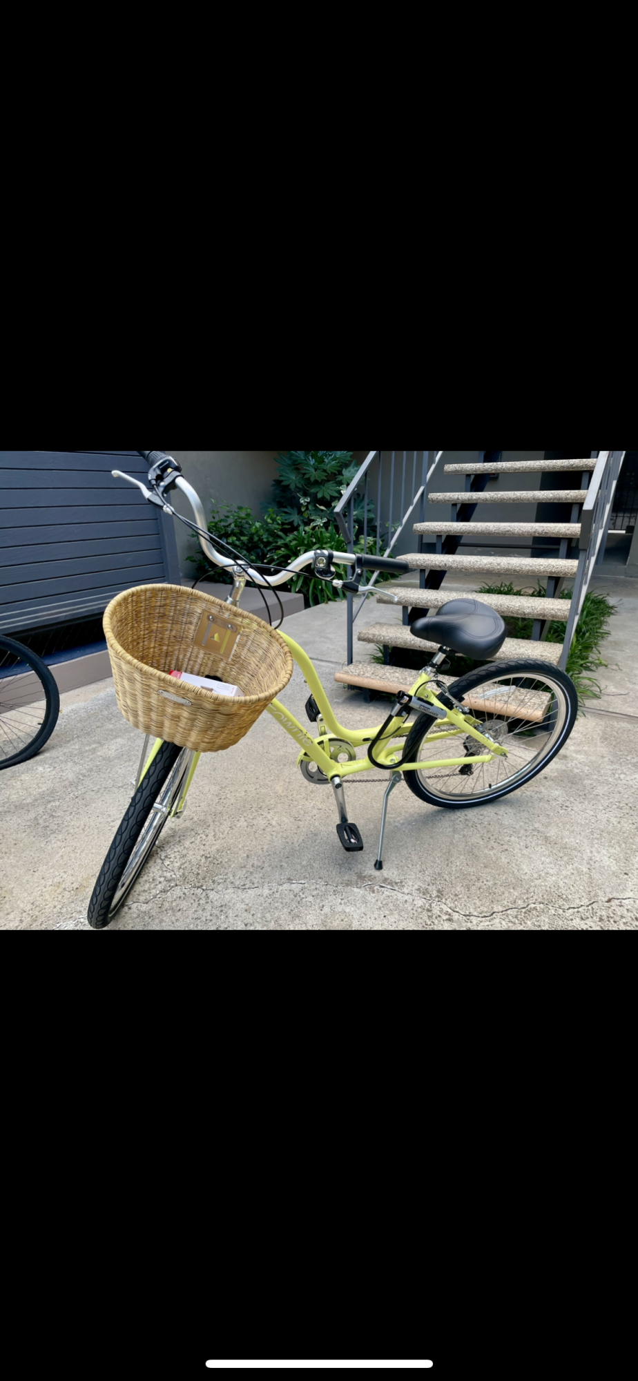 2021 Electra Townie Yellow or Gold