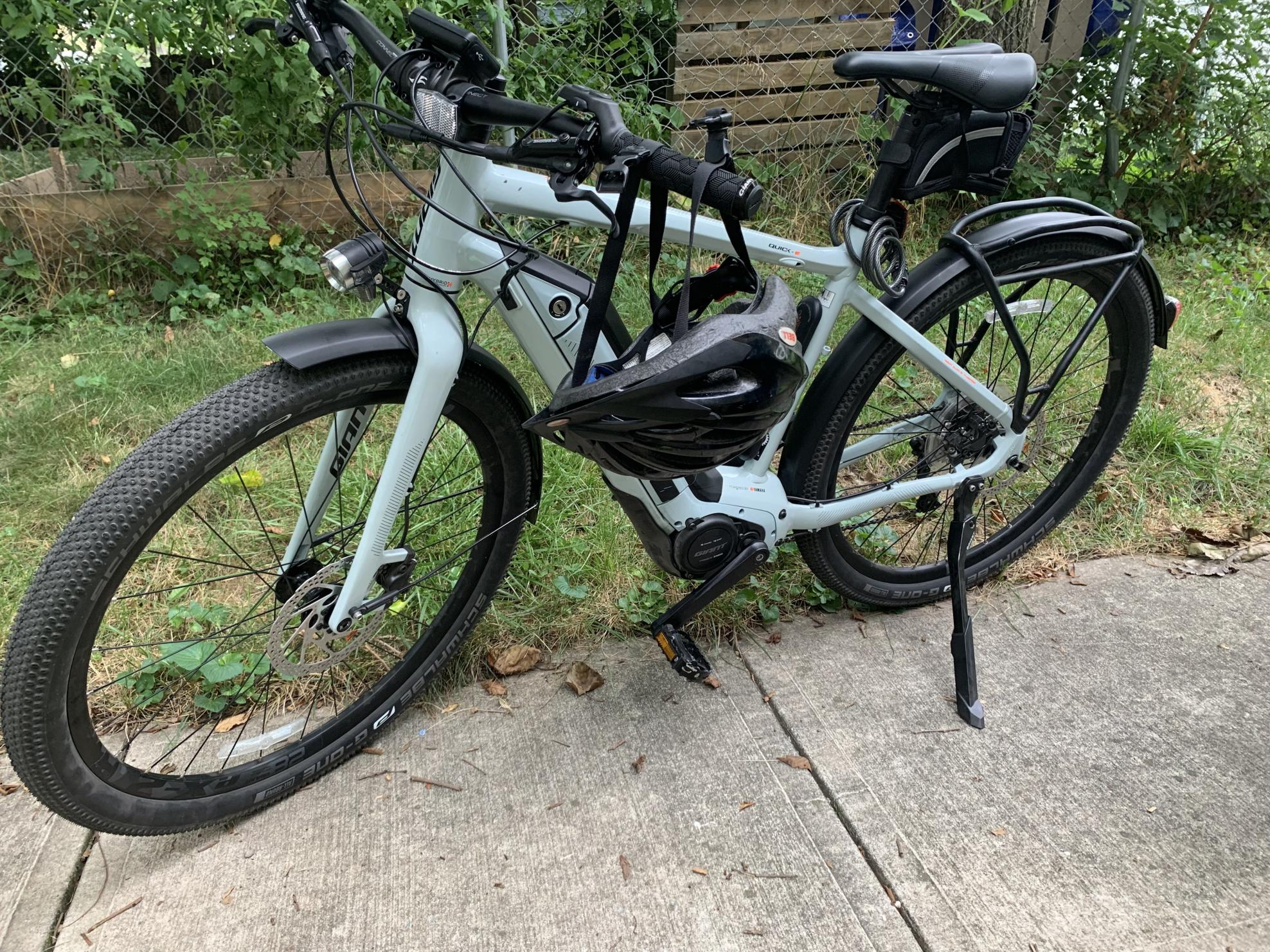 2018 Giant QuickE Blue