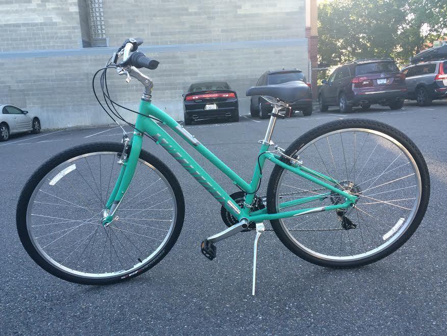 2014 Specialized crossroads step through  Green