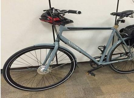 2010 Trek Soho Silver or Gray
