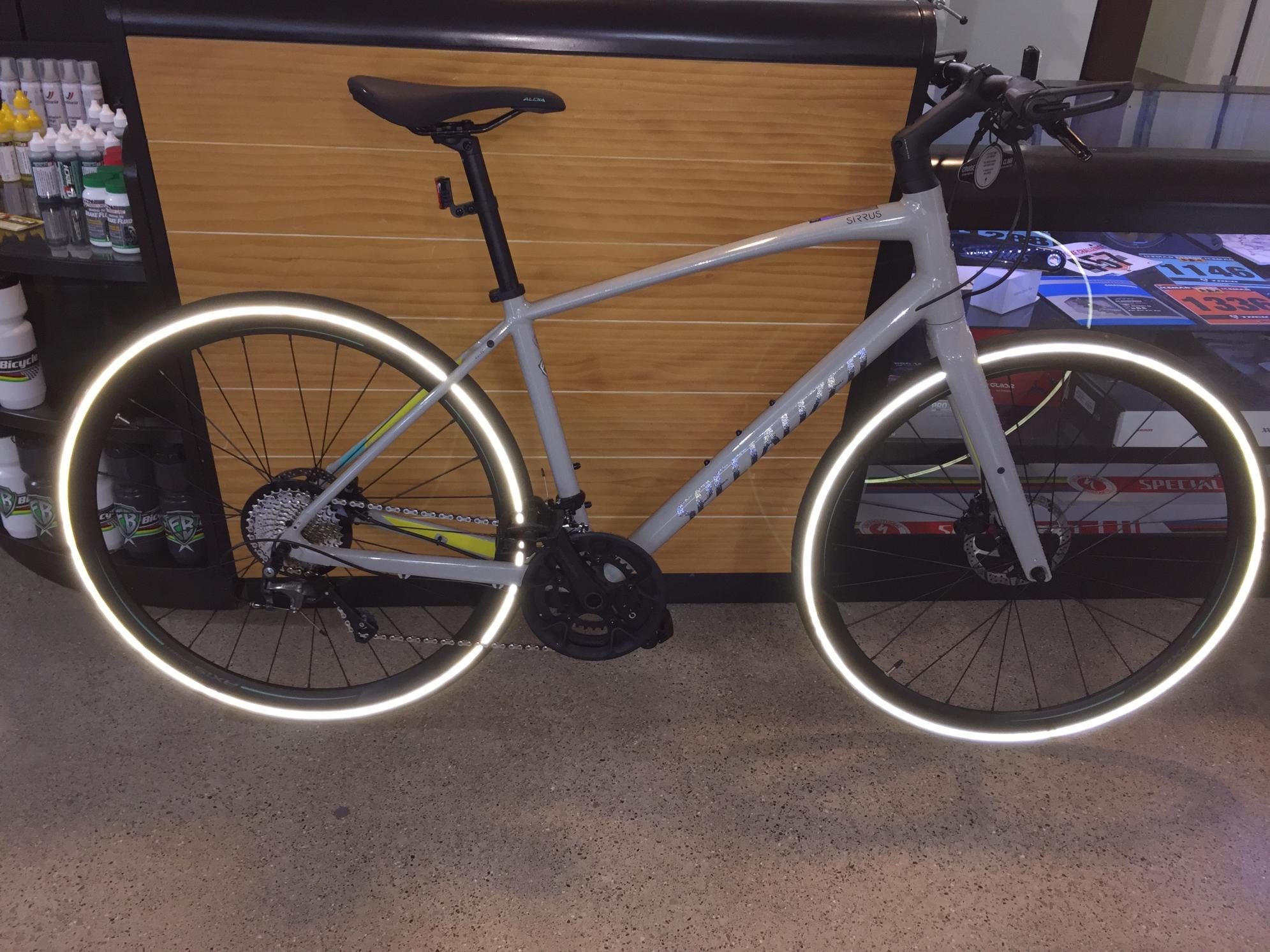 2018 Specialized Sirius Elite Silver, gray or bare metal