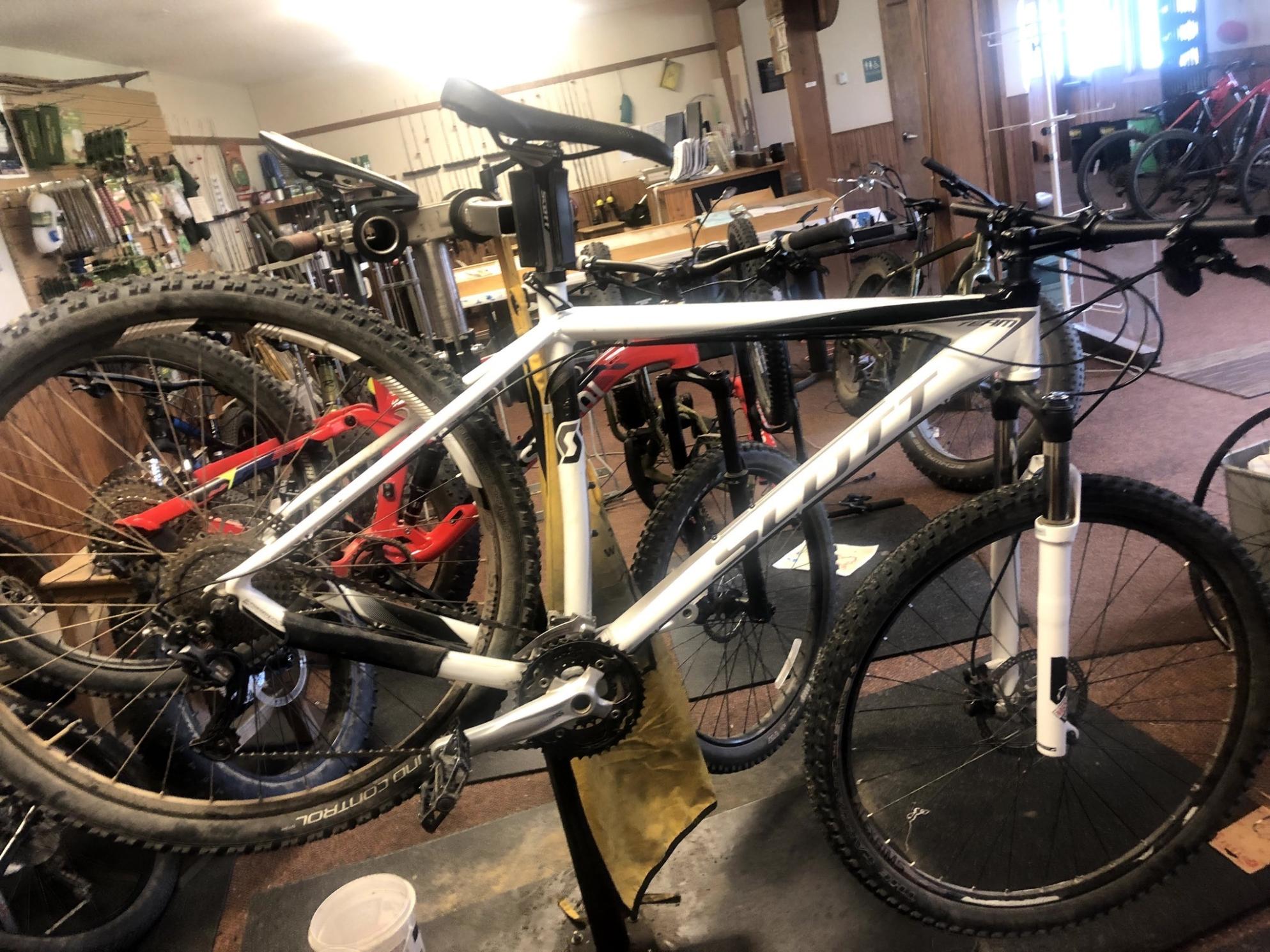 2010 SCOTT Scale White