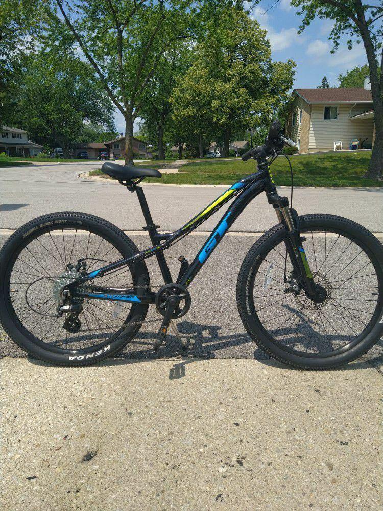 GT Bicycles Black and Blue