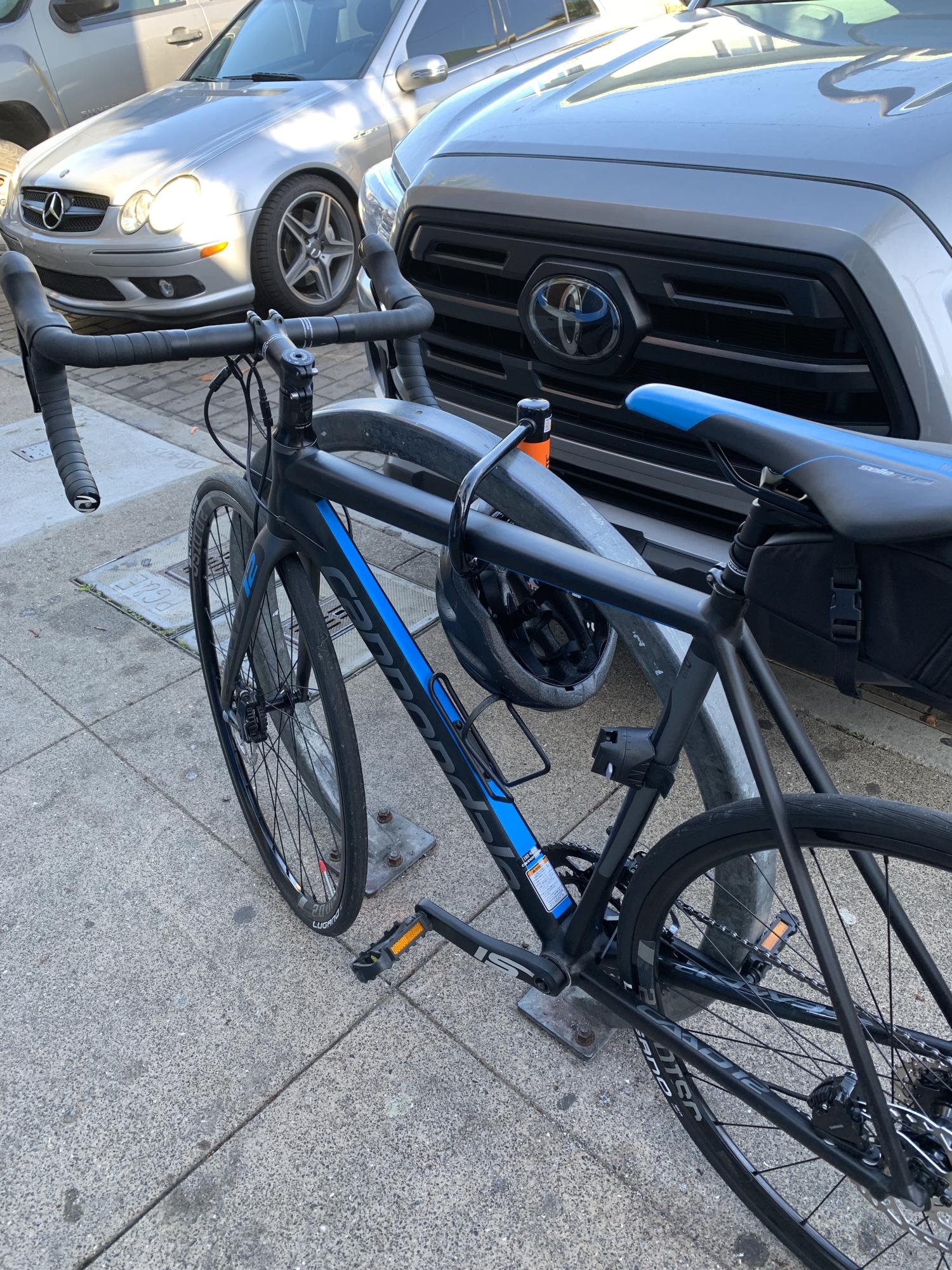 2018 Cannondale CAAD12 105 Disc Black