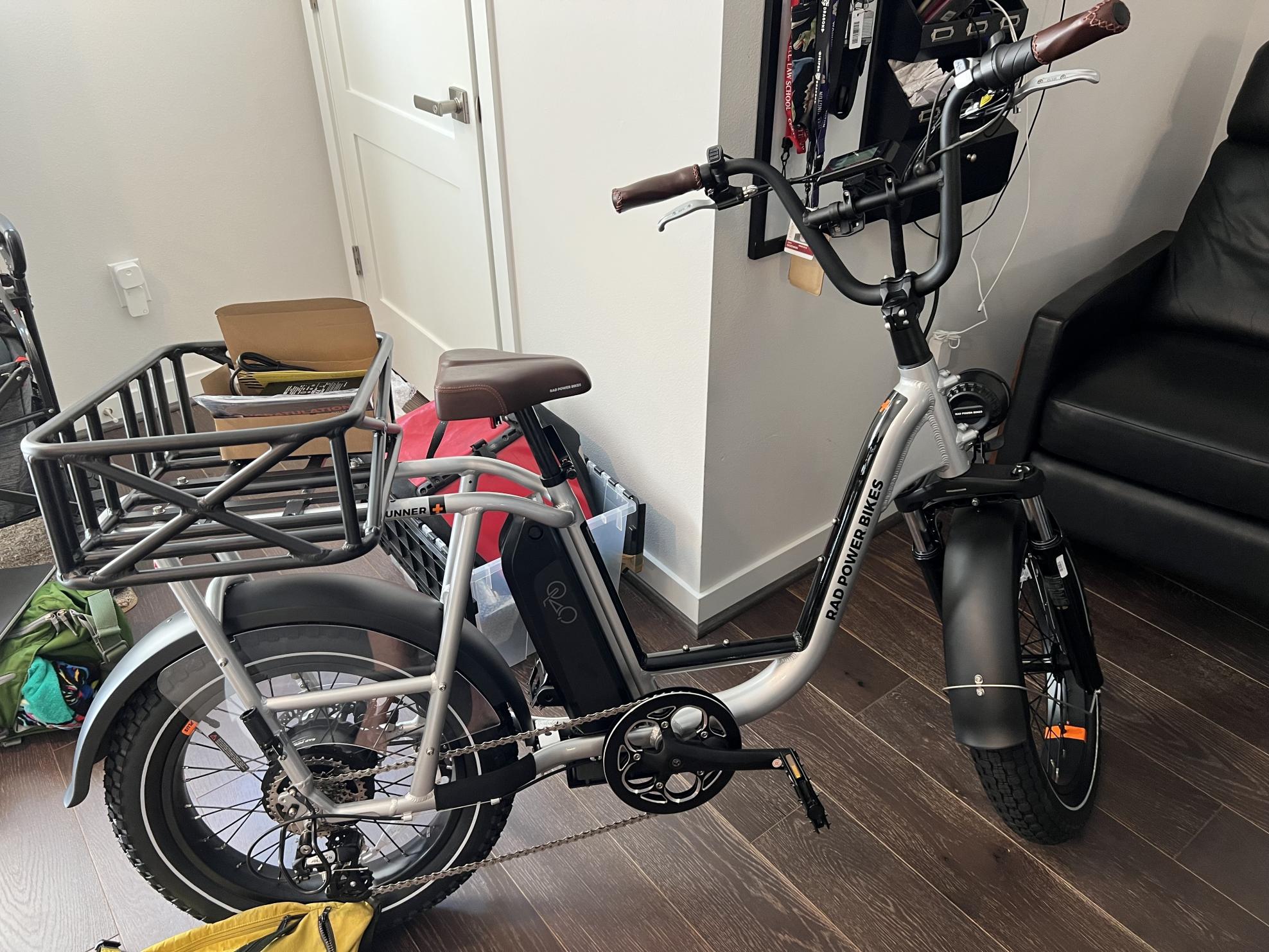 2022 Rad Power Bikes RAD RUNNER PLUS Silver, gray or bare metal