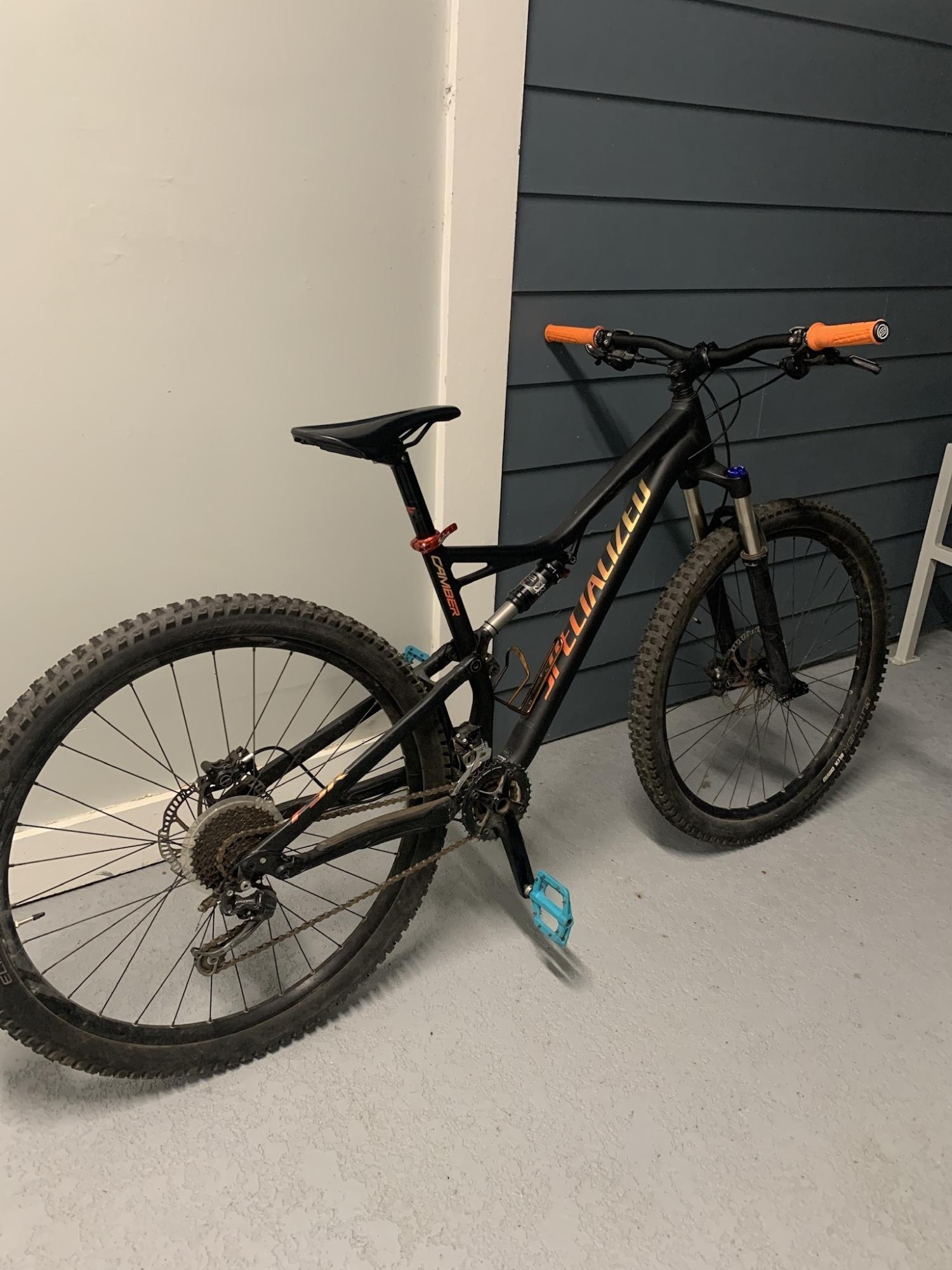 2018 Specialized Camber 29 Black and Orange