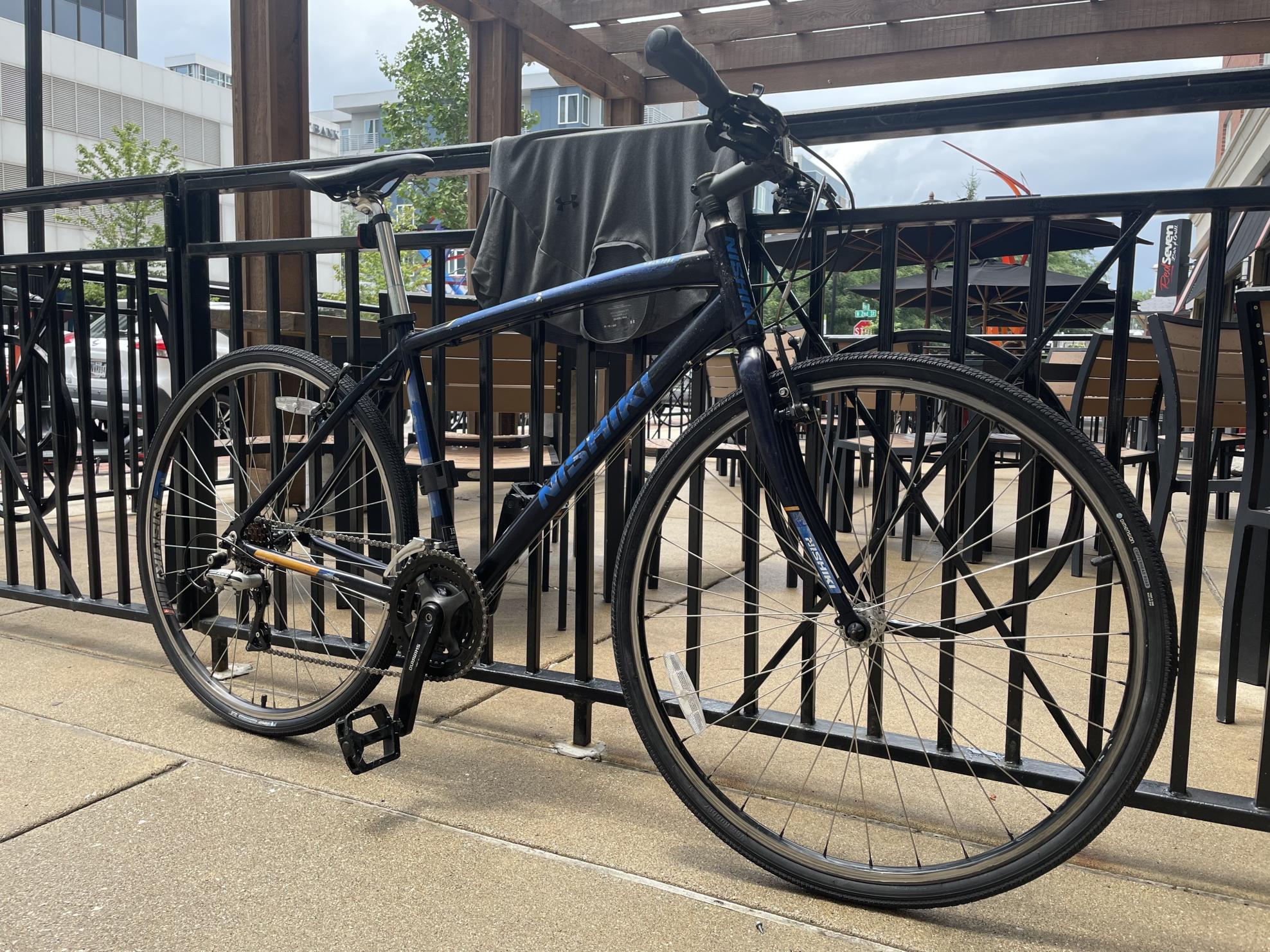 2017 Nishiki Manitoba Men’s Road Bike Black and Blue