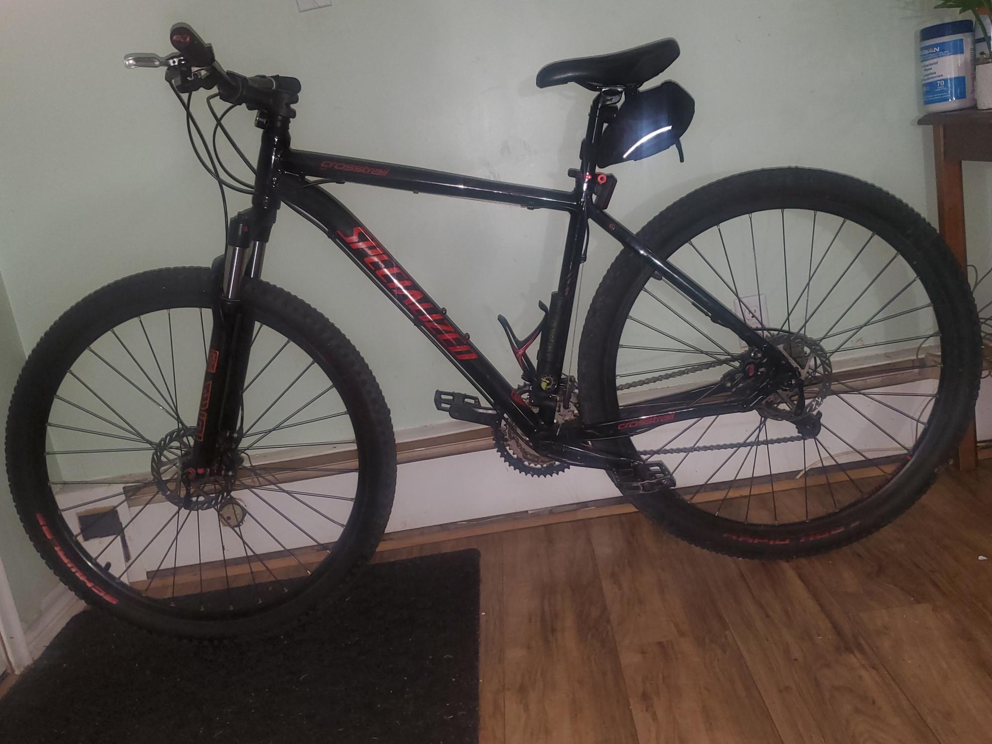 2008 Specialized Crosstrail Pro Black and Red