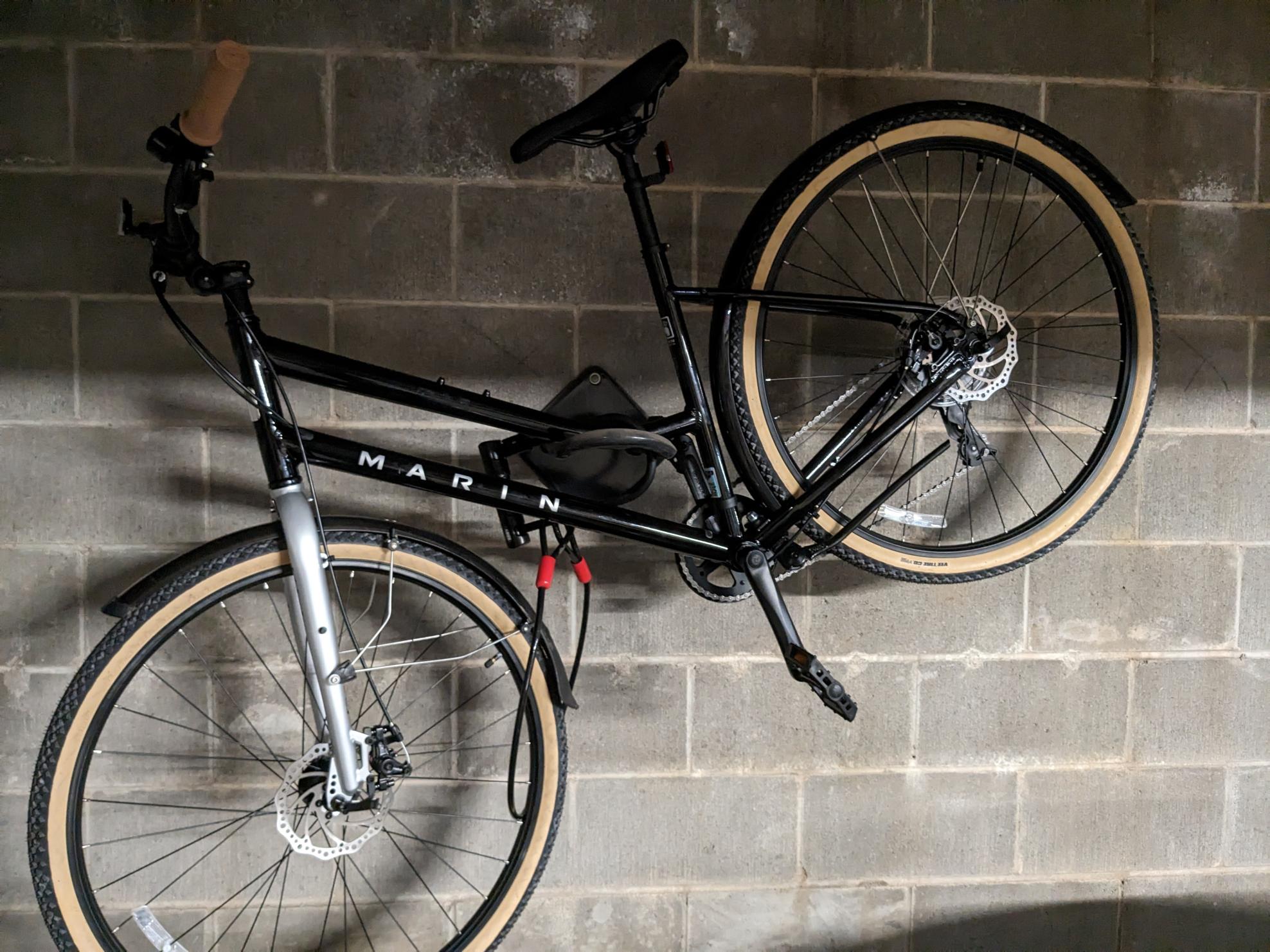 2023 Marin Bikes Kentfield 1 large Black