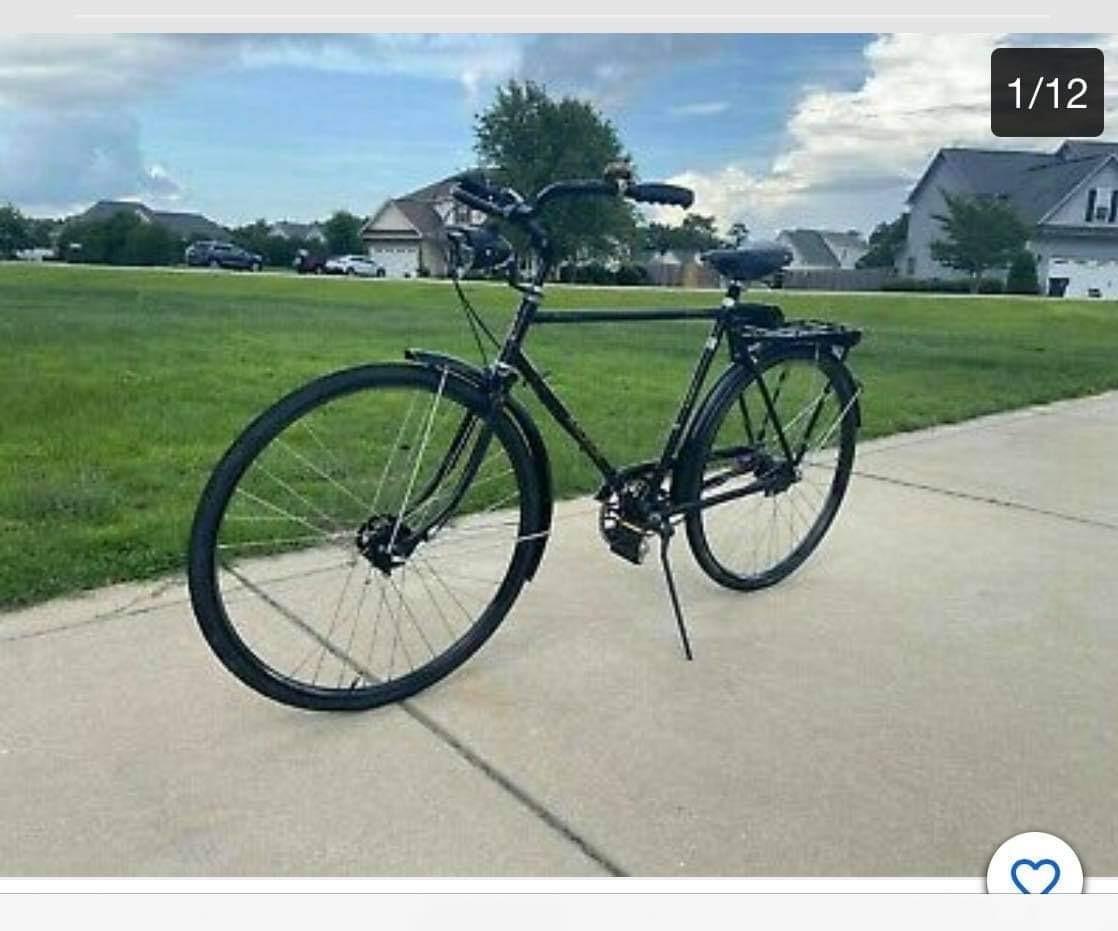2012 Raleigh Roadster Black