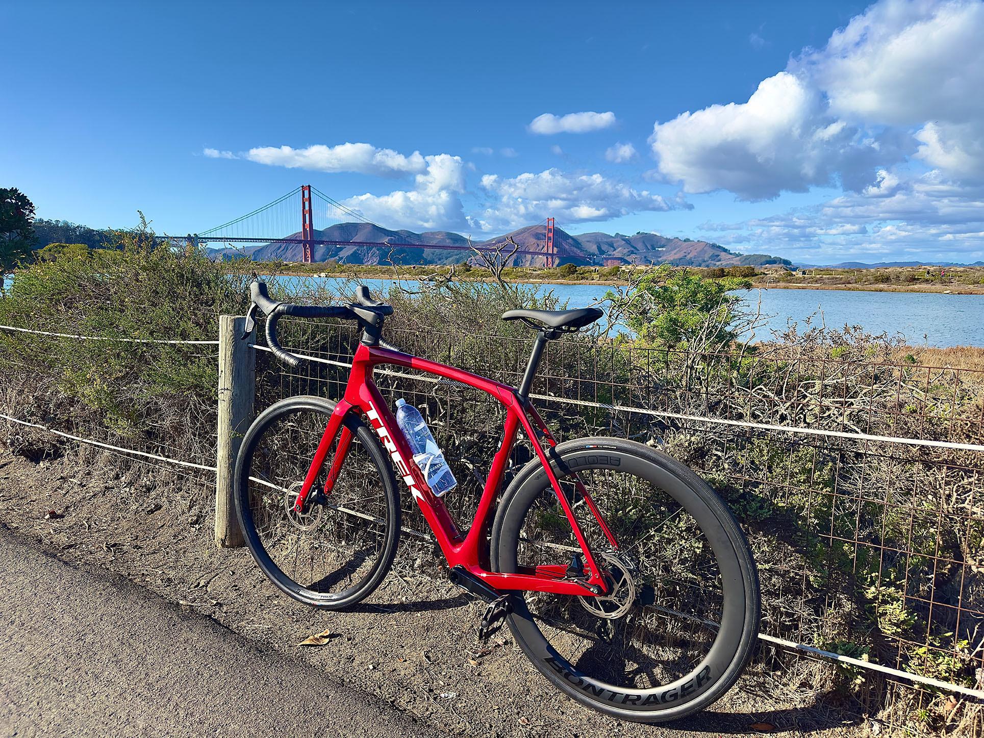 2023 Trek Domane SL6 Red