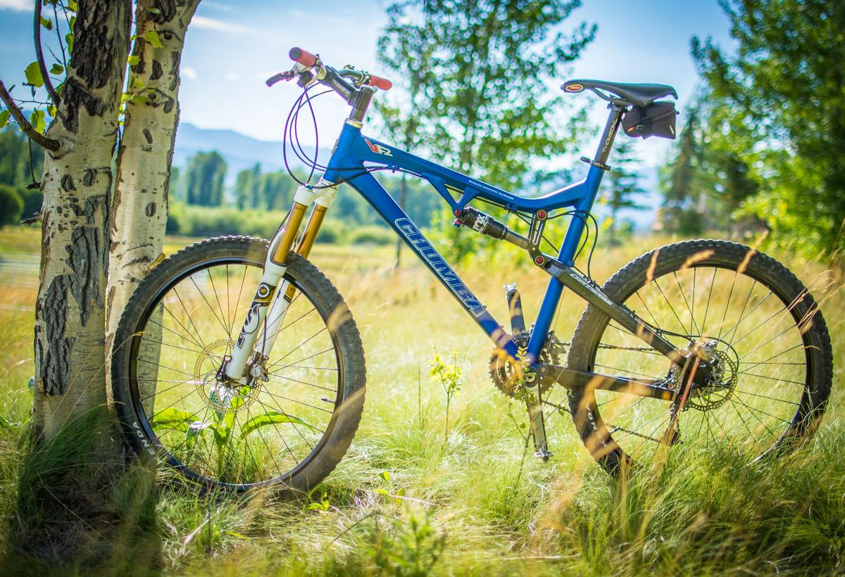 2010 CHUMBA Racing VF2 Blue