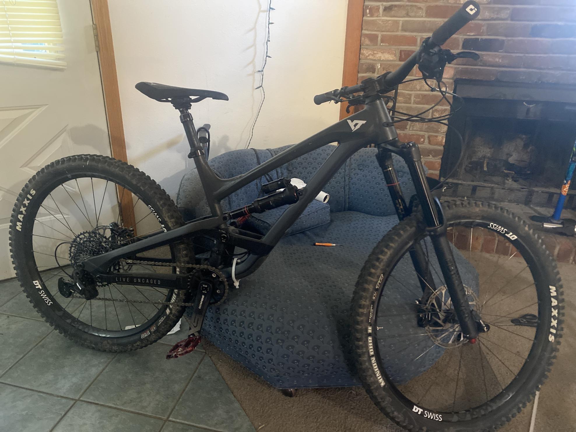 2020 YT Jeffsy Black