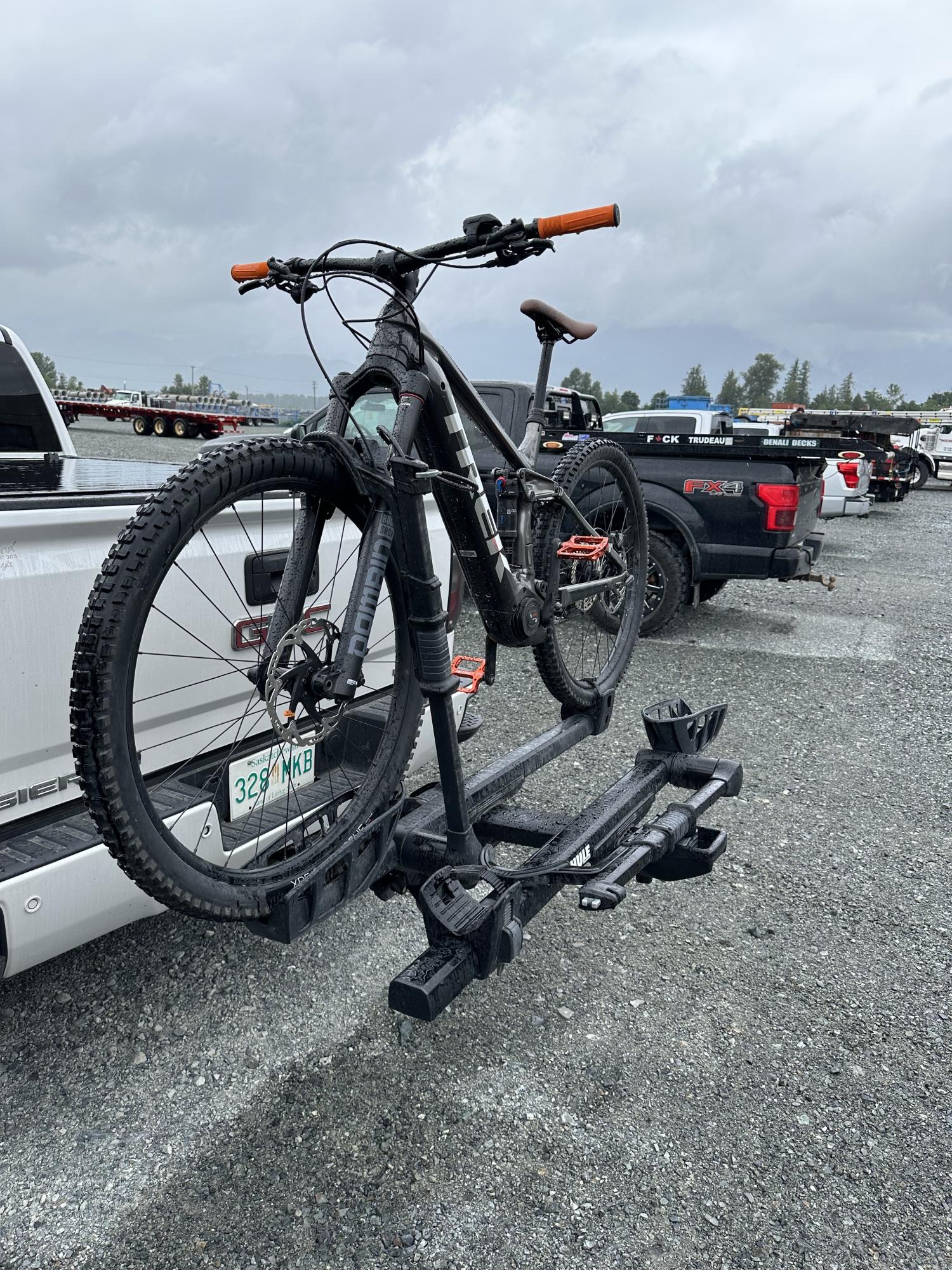 2020 Trek Rail 7 large Silver, gray or bare metal