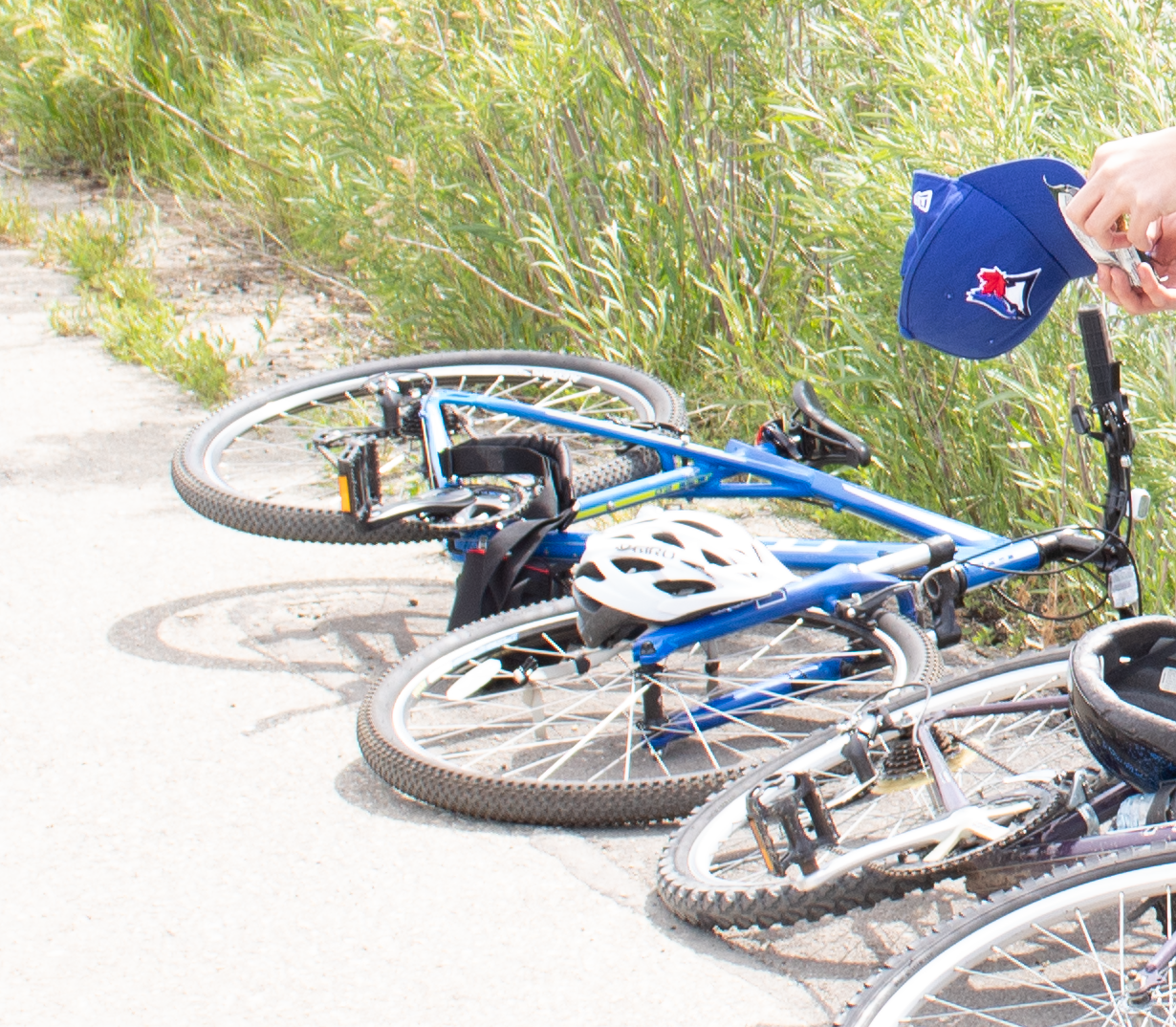 2013 GT Bicycles Avalanche 2.0 Blue, Green, and White