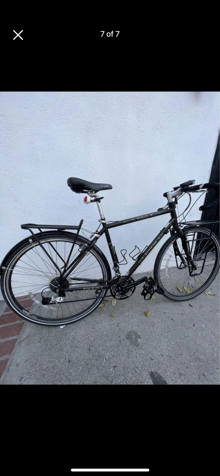 Schwinn World Tour Dlx Black