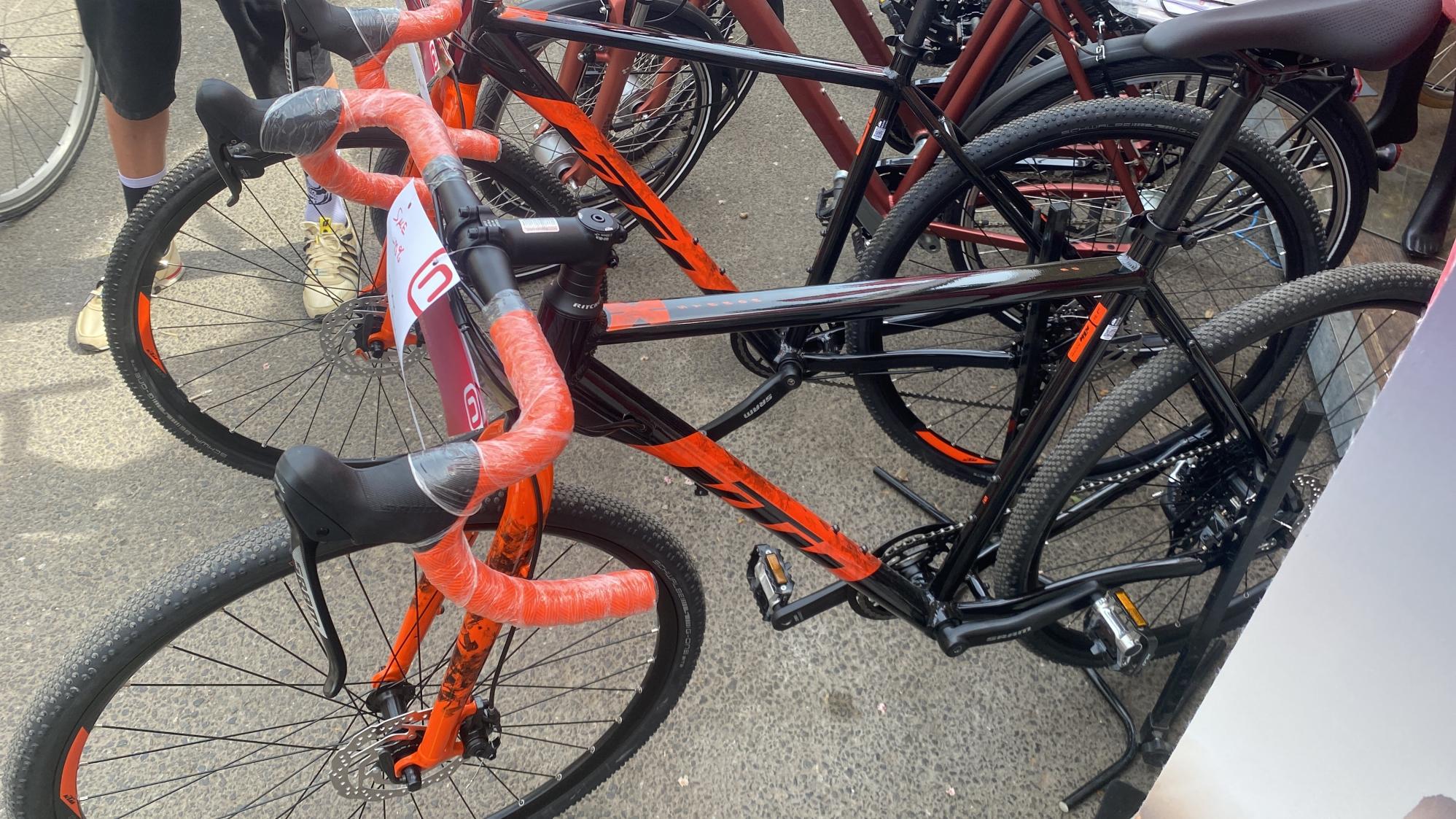 2025 KTM Strada 30 Orange