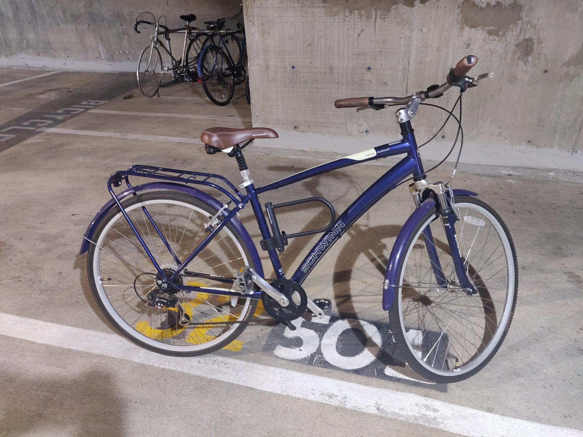 Schwinn Fifth Ave Comfort Cruiser Blue