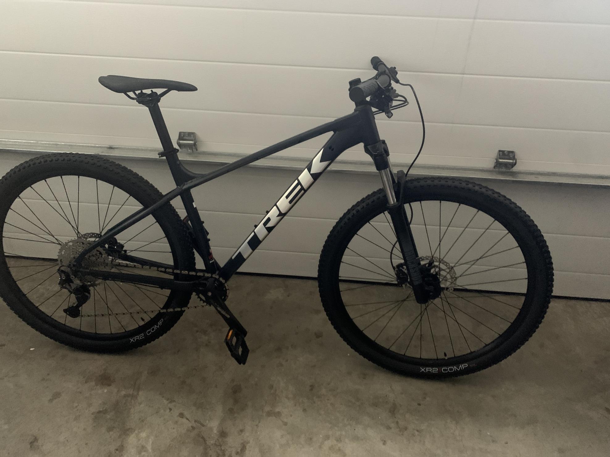 2022 Trek 29 Black