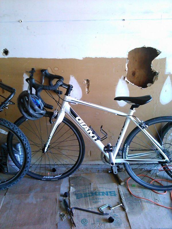 2016 Giant 2012 Giant Defy 3 White