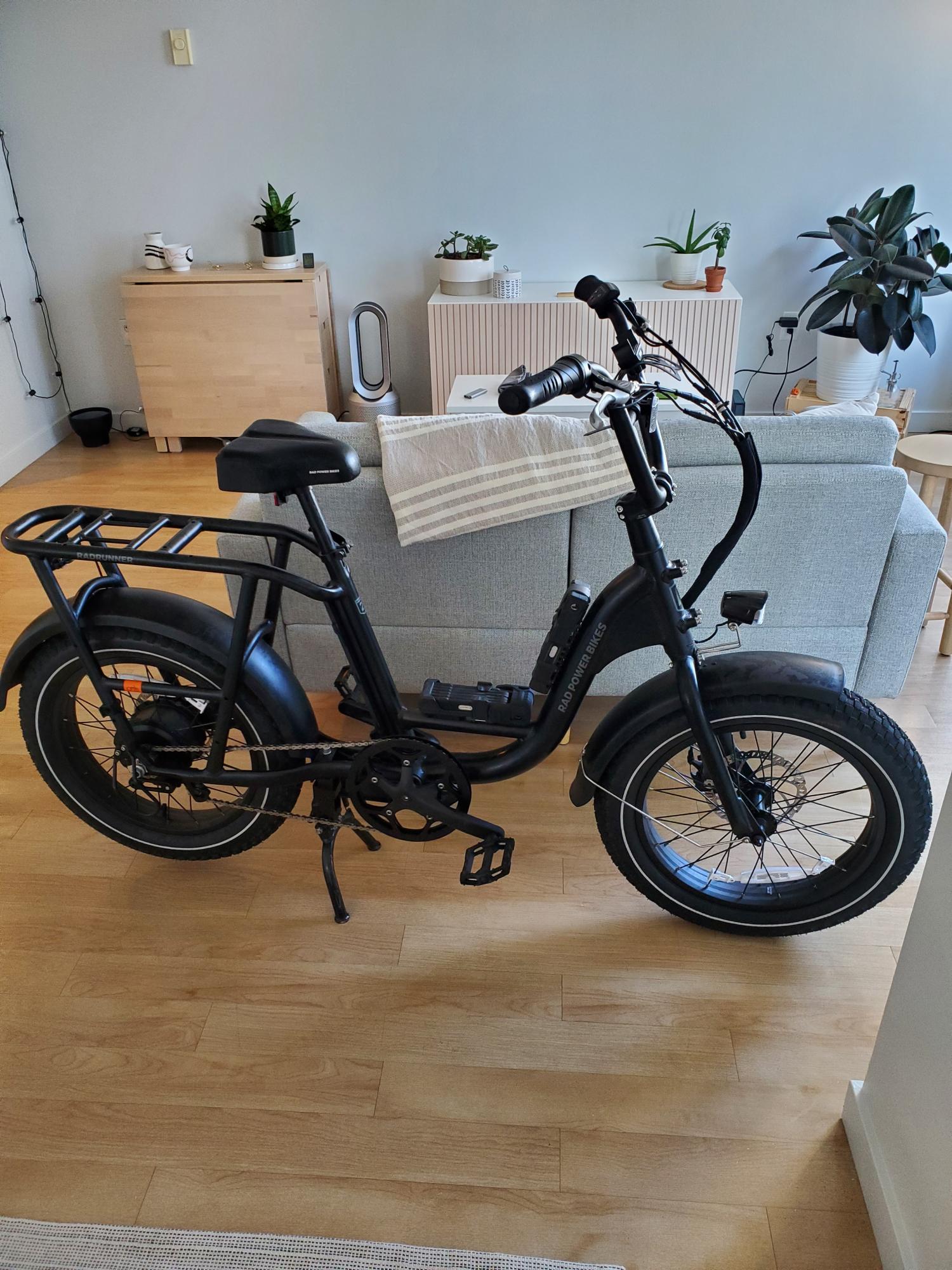 2022 Rad Power Bikes Runner Black