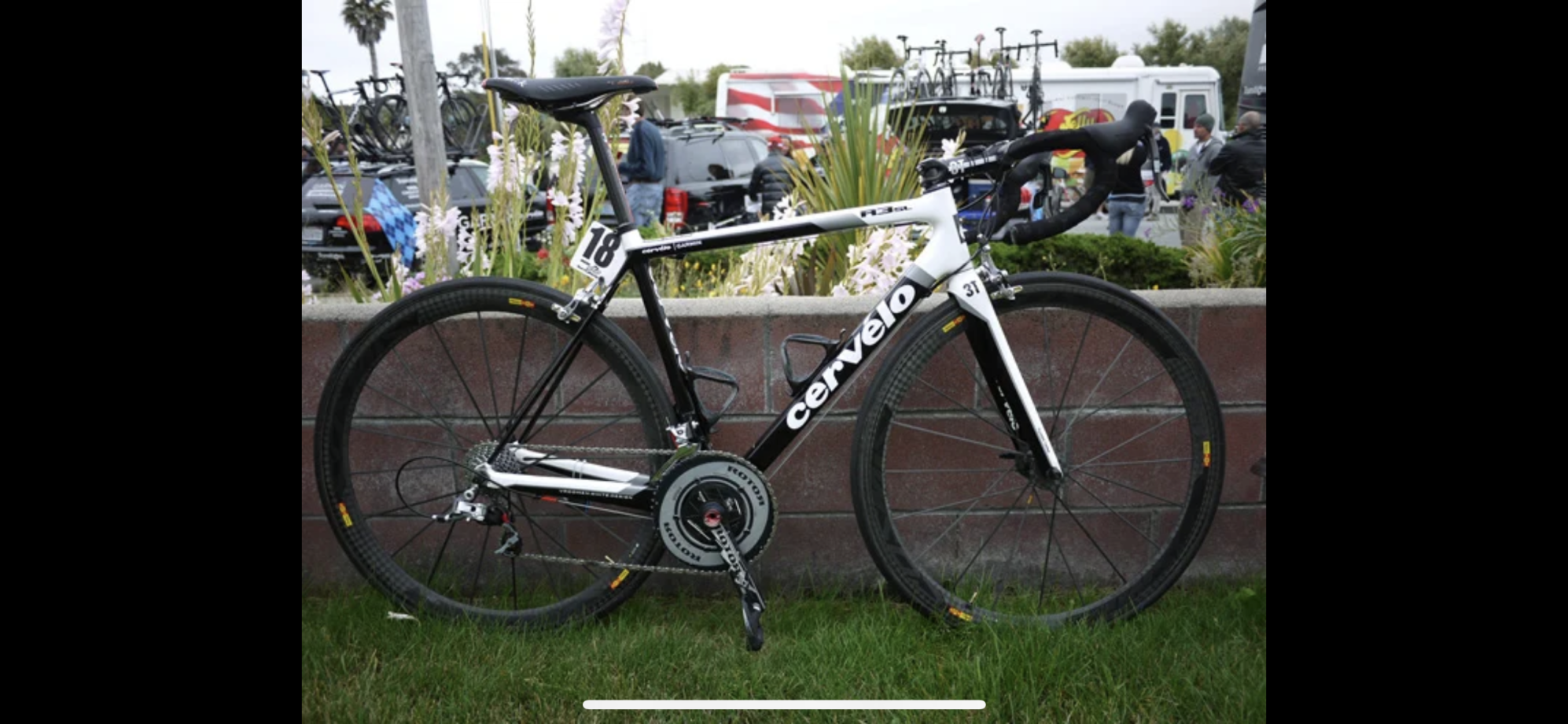2010 Cervélo R3 SL Black and White